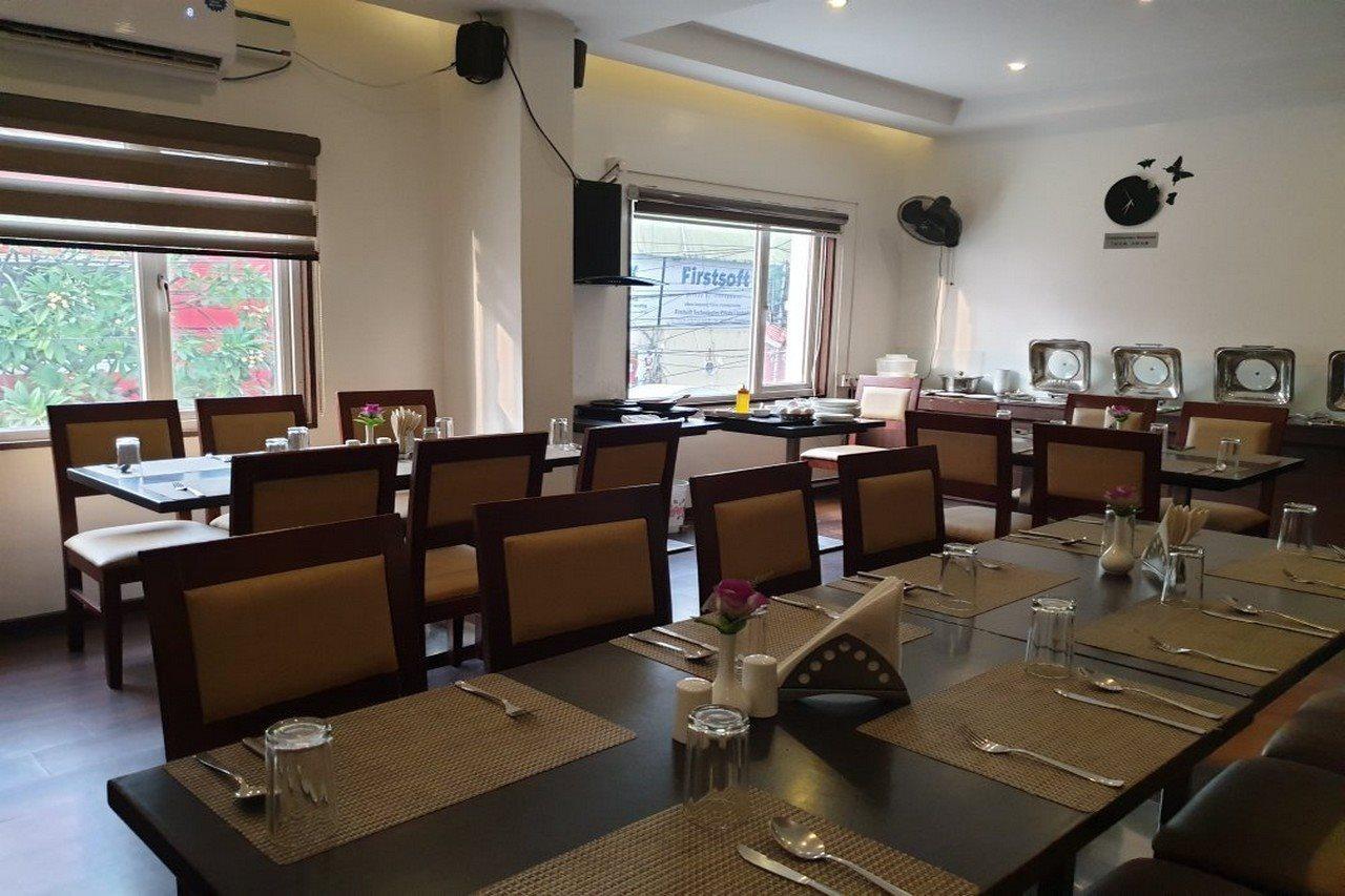 Brownstar Boutique Hotel Chennai Esterno foto