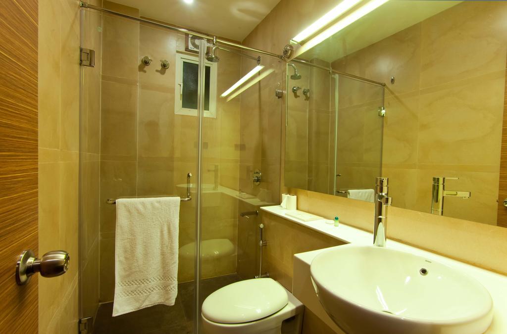 Brownstar Boutique Hotel Chennai Esterno foto