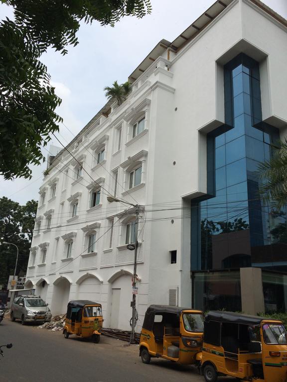 Brownstar Boutique Hotel Chennai Esterno foto