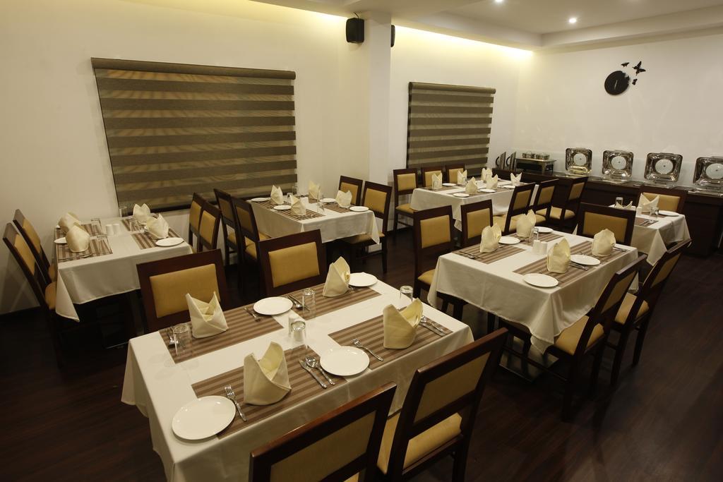 Brownstar Boutique Hotel Chennai Esterno foto